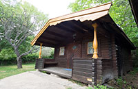 Bungalow Cabaña para 6 plazas. No dispone de cocina ni baño.